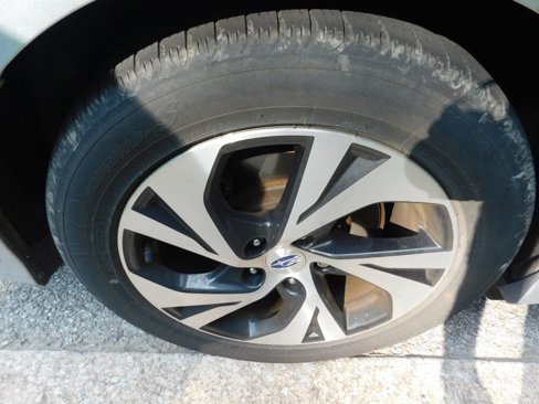 Used 2020 Subaru Legacy Premium image 7