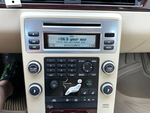 Used 2008 Volvo XC70 3.2 image 20