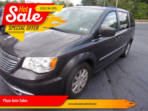 Used 2016 Chrysler Town & Country Touring image 1