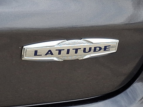 Certified 2022 Jeep Compass Latitude image 31