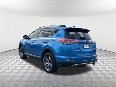 Used 2017 Toyota RAV4 XLE image 9