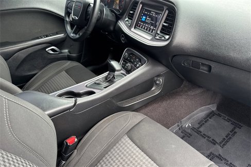 Used 2018 Dodge Challenger SXT w/ Blacktop Package image 15
