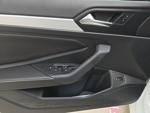 New 2025 Volkswagen Jetta Sport image 17