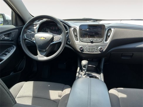 Used 2023 Chevrolet Malibu LT image 8