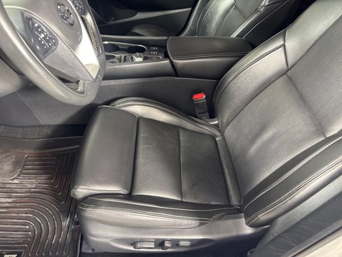 Used 2018 Nissan Maxima 3.5 SV image 14