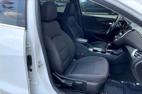 Used 2020 Chevrolet Malibu LT image 8