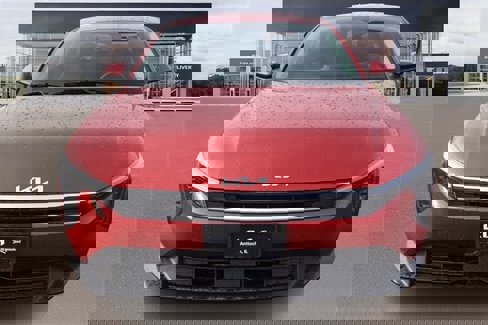 New 2025 Kia K4 LXS image 8