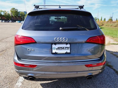 Used 2017 Audi Q5 2.0T Premium Plus w/ Technology Package image 4