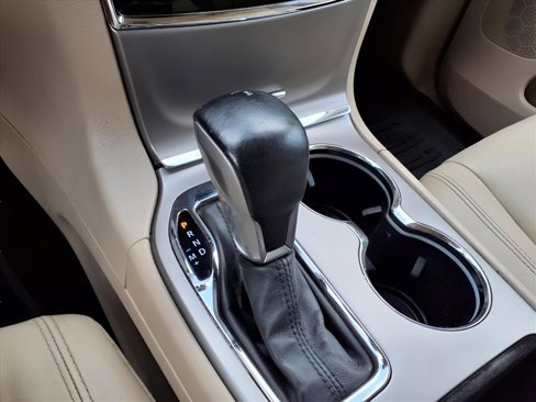 Used 2020 Jeep Grand Cherokee Limited image 8