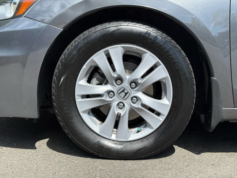 Used 2011 Honda Accord SE image 40