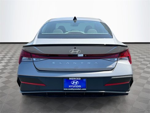New 2025 Hyundai Elantra SEL image 6