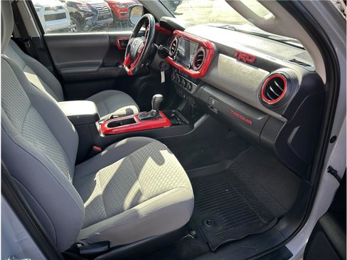 Used 2021 Toyota Tacoma SR5 image 24