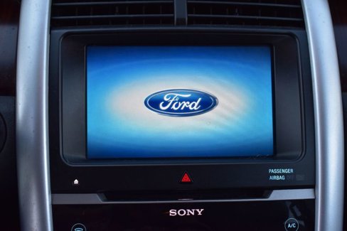 Used 2011 Ford Edge Limited image 26