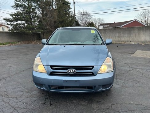 Used 2006 Kia Sedona LX image 2