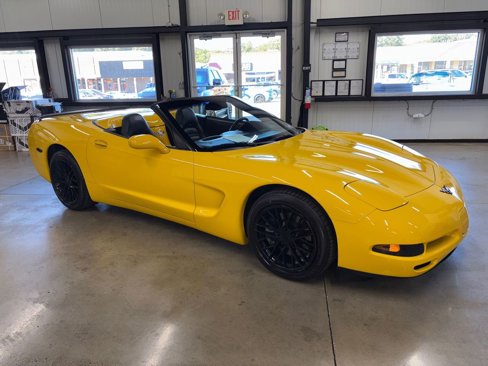 Used 2003 Chevrolet Corvette Convertible w/ Preferred Equipment Group1 image 15