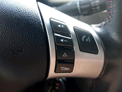 Used 2009 Saturn Sky Red Line Ruby Red image 22