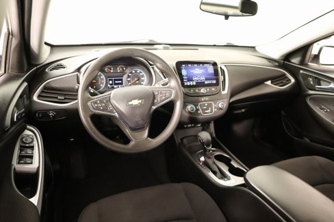 Used 2023 Chevrolet Malibu LS w/ Driver Confidence Package image 2