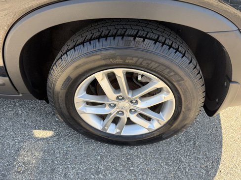 Used 2015 Kia Sorento LX image 17
