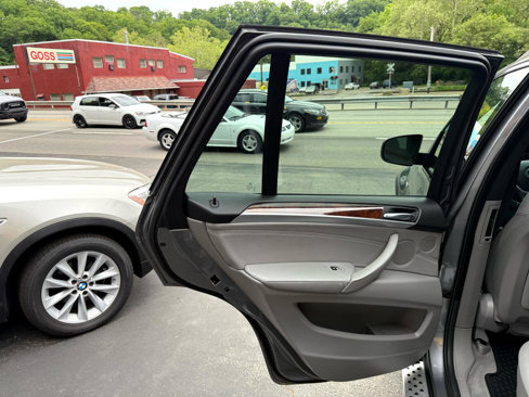 Used 2007 BMW X5 4.8i image 21