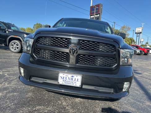 Used 2018 RAM 1500 Express w/ Black Ram 1500 Express Group image 8