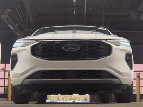 Certified 2023 Ford Escape ST-Line w/ Tech Pack #1 image 3