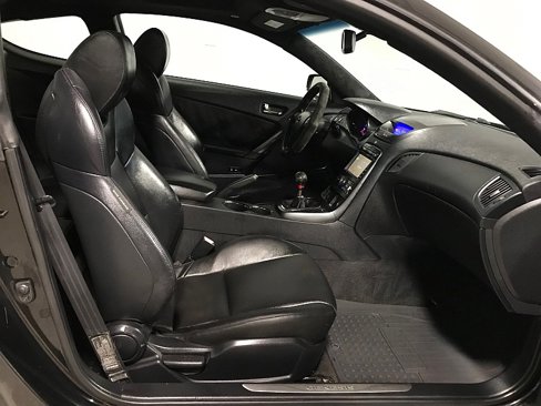 Used 2012 Hyundai Genesis 3.8 image 13