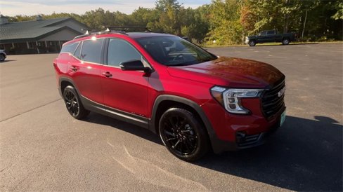Certified 2023 GMC Terrain SLT w/ Infotainment Package II image 2