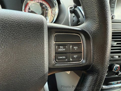 Used 2019 Dodge Grand Caravan SE image 21