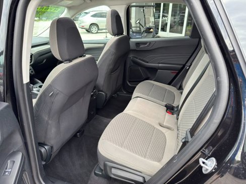 Used 2022 Ford Escape SE w/ Cold Weather Package image 14