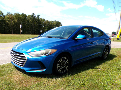 Used 2017 Hyundai Elantra SE image 4