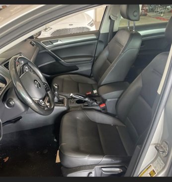 Used 2017 Volkswagen Golf S image 3