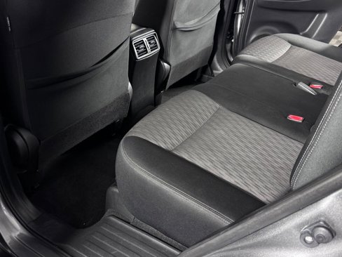 Used 2020 Nissan Rogue S image 21