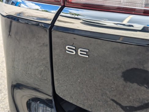 Used 2022 Volkswagen Atlas SE image 11