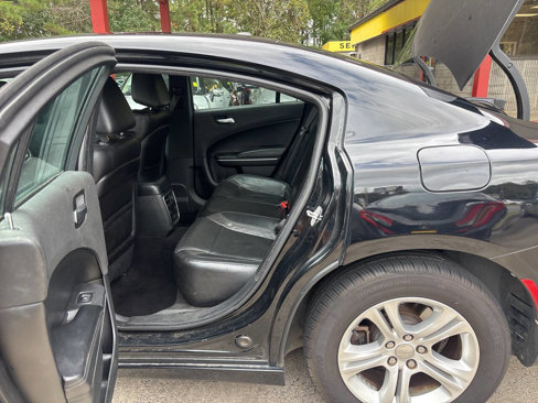 Used 2019 Dodge Charger SXT image 14