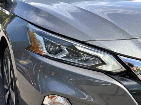 Certified 2022 Nissan Altima 2.5 SV image 9