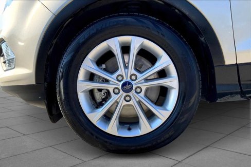 Used 2017 Ford Escape SE w/ SE Leather Comfort Package image 10