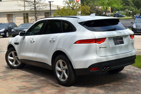 Used 2018 Jaguar F-PACE Premium image 9