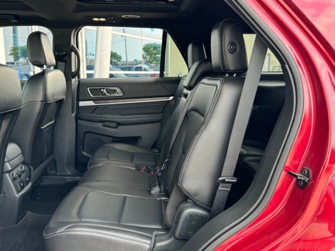 Used 2018 Ford Explorer Limited image 25