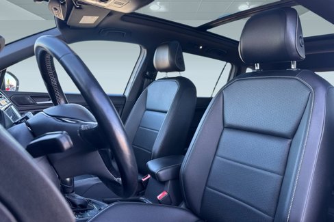 Used 2021 Volkswagen Tiguan SE image 25