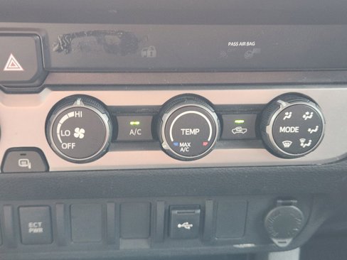 Used 2020 Toyota Tacoma SR image 18