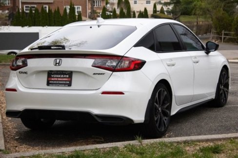 Used 2022 Honda Civic Sport image 6
