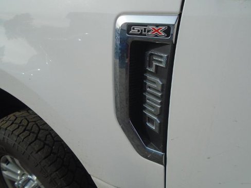 Used 2019 Ford F250 XL w/ STX Appearance Package image 10