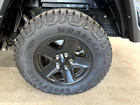 Used 2021 Jeep Gladiator Sport image 56