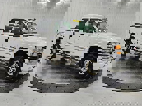 Used 2007 GMC Sierra 2500 SLT w/ Heavy-Duty Power Package image 35