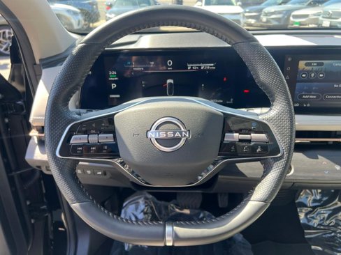 Used 2024 Nissan Ariya FWD image 14