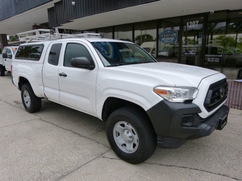 Used 2022 Toyota Tacoma SR image 6