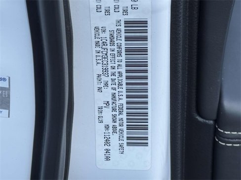 Used 2014 Jeep Grand Cherokee Overland w/ Advanced Technology Group image 26