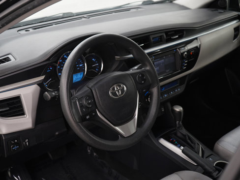 Used 2016 Toyota Corolla LE image 21