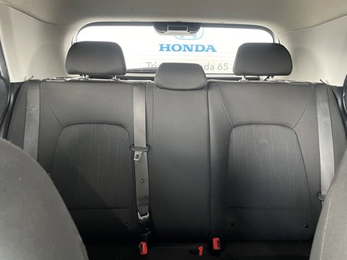 Used 2020 Hyundai Venue SE image 12