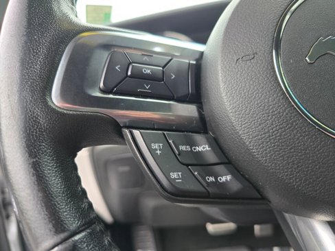 Used 2016 Ford Mustang Premium image 20
